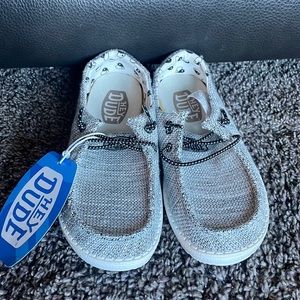 Hey Dude BRAND NEW Wendy youth Yin Yang size 12